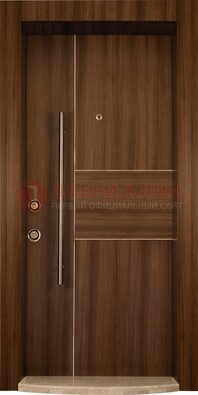 Коричневая входная дверь c МДФ панелью ЧД-12 в частный дом в Раменском