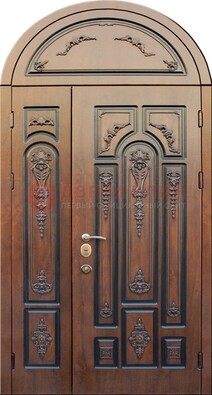 Арочная железная дверь с виноритом и узором ДА-36 в Раменском