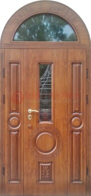 Двустворчатая железная дверь МДФ со стеклом в форме арки ДА-52 в Раменском
