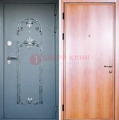 Железная дверь с ковкой ламинат внутри ДК-11 в квартиру в Раменском