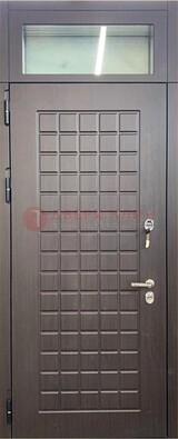 Темная железная дверь с МДФ и верхней фрамугой ДМ-337 в Раменском
