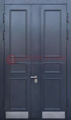 Черная двухстворчатая дверь для улицы с МДФ ДМ-535 в Раменском