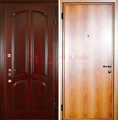 Темная железная дверь с массивом дуба ДМД-13 в Раменском
