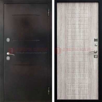 Черная железная дверь с порошковым покрытием и филенчатой МДФ ДП-221 в Раменском