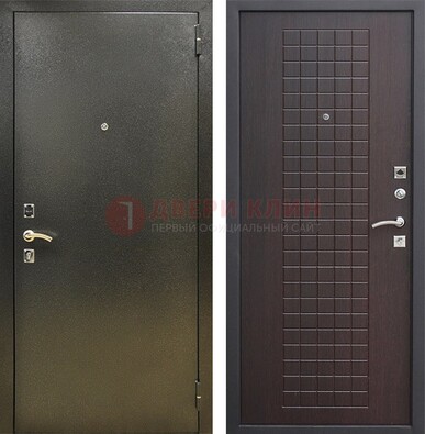 Темная железная дверь с порошковым напылением и терморазрывом МДФ Махагон ДП-286 в Раменском