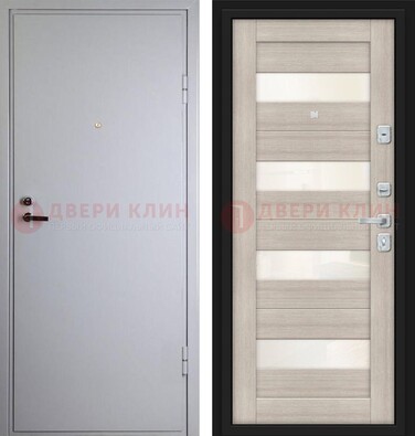 Белая железная дверь с порошковым напылением и стеклом ДП-308 в Раменском