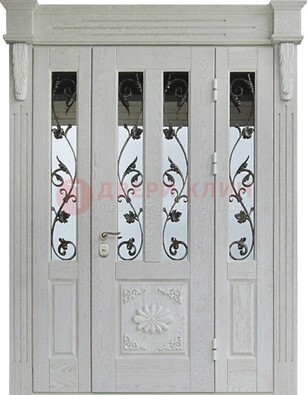 Входная парадная дверь со стеклом и ковкой в белом цвете ДПР-93 в Раменском