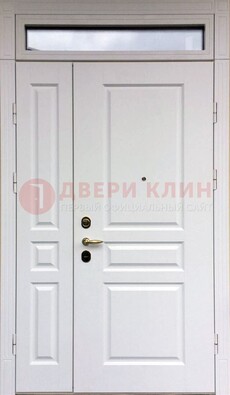 Белая двухстворчатая металлическая дверь со стеклом ДС-63 в Раменском
