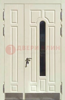 Белая двухстворчатая металлическая дверь со стеклом ДС-71 в Раменском