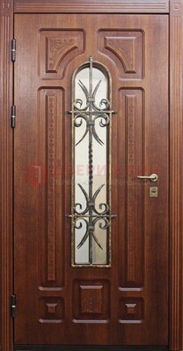 Тяжелая стальная дверь со стеклом и ковкой ДСК-42 в Раменском
