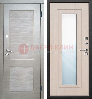 Светлая металлическая филенчатая дверь и МДФ Белый дуб с зеркалом ДЗ-104 в Раменском