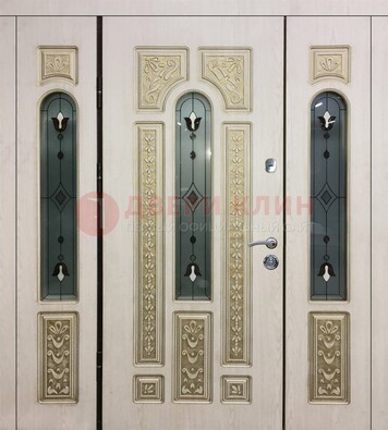 Светлая железная дверь с МДФ и витражом ВЖ-34 в Раменском